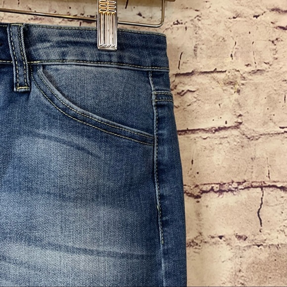 KanCan Light Wash Raw Hem Denim Mini Skirt - Picture 2 of 10